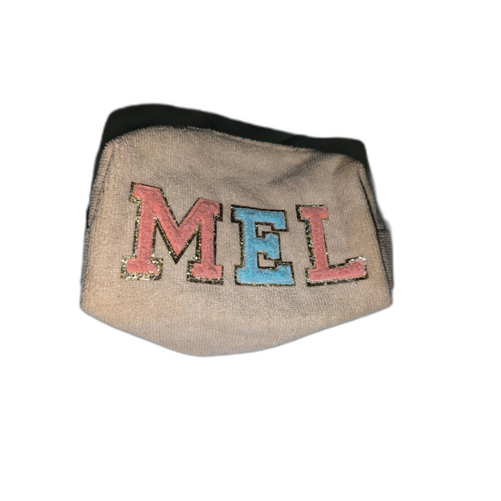 "mel" pouch